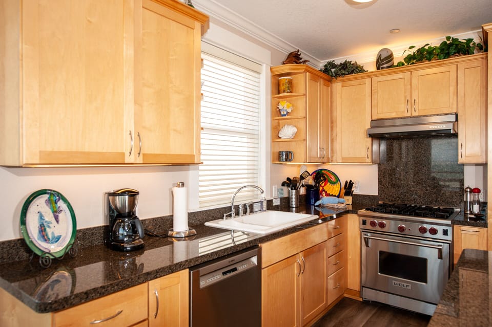 Full Kitchen