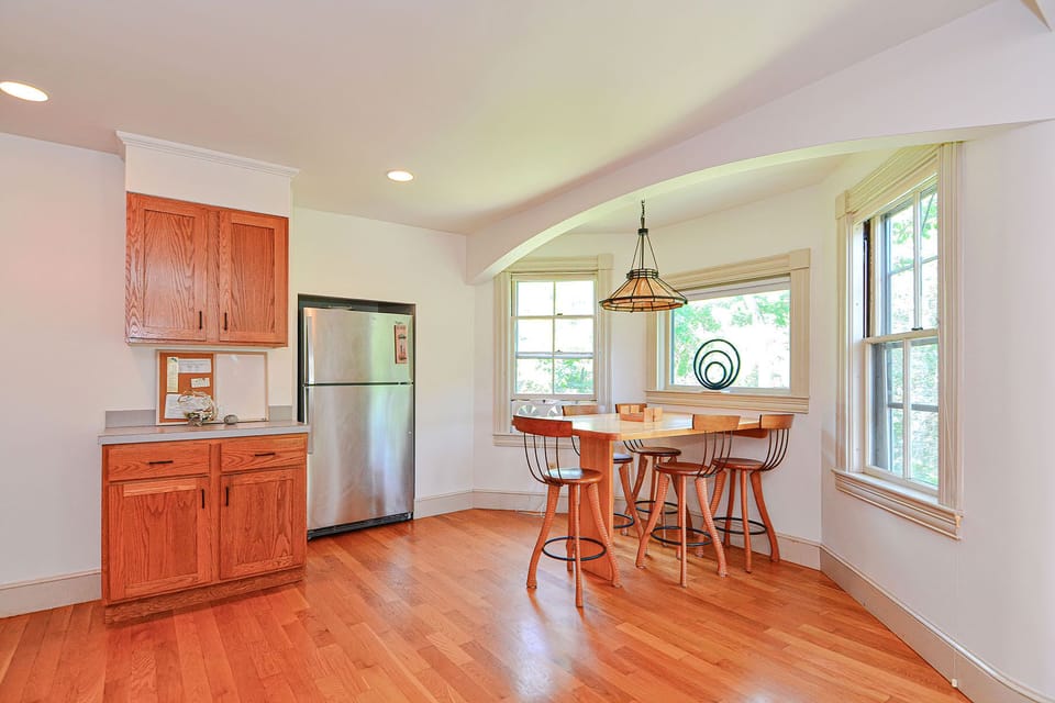 Kitchen with eat-in dining table.