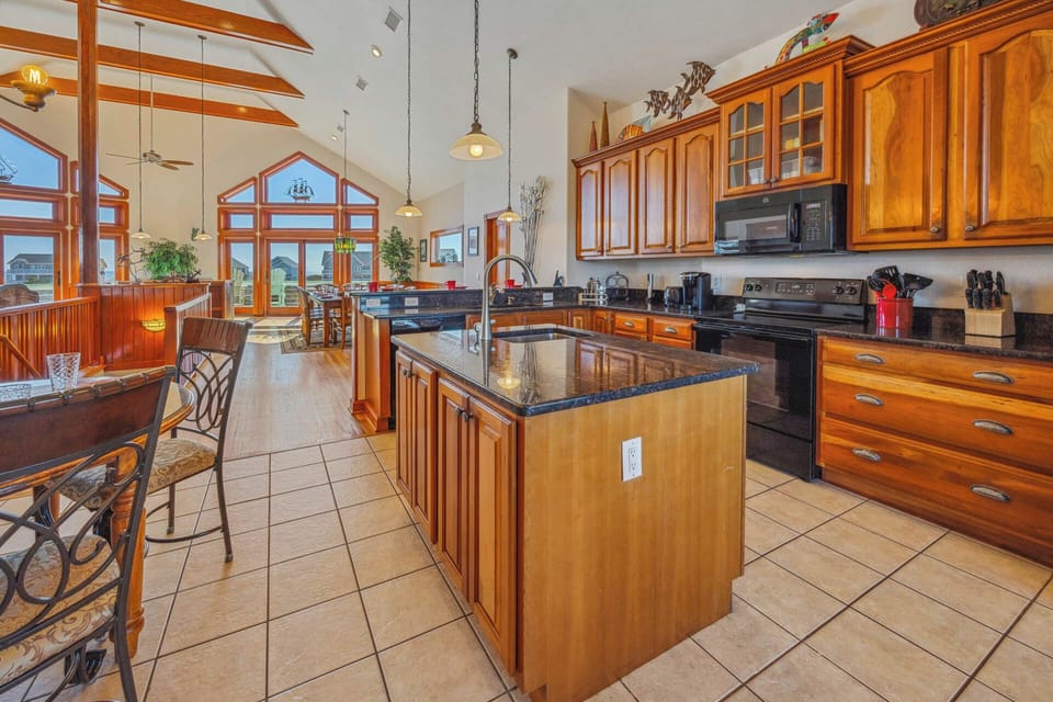 Surf or Sound Realty - 892 - Queen Anne's Revenge - Kitchen -3
