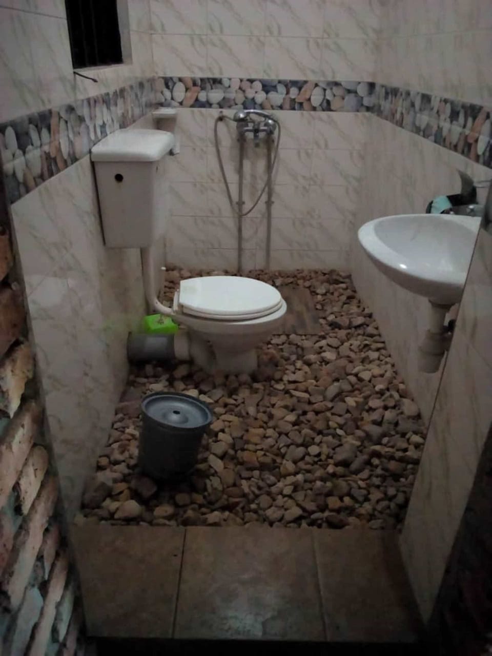 Double Room | Bathroom | Shower, towels, soap, toilet paper