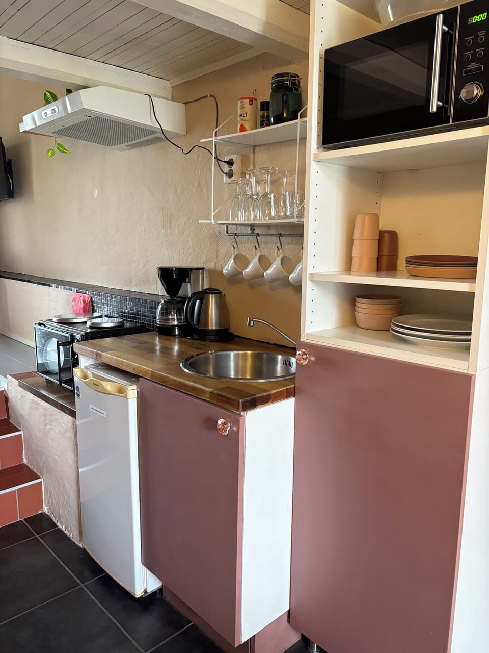 Royal Room, 1 Bedroom (Duplex) | Individually decorated, individually furnished, iron/ironing board