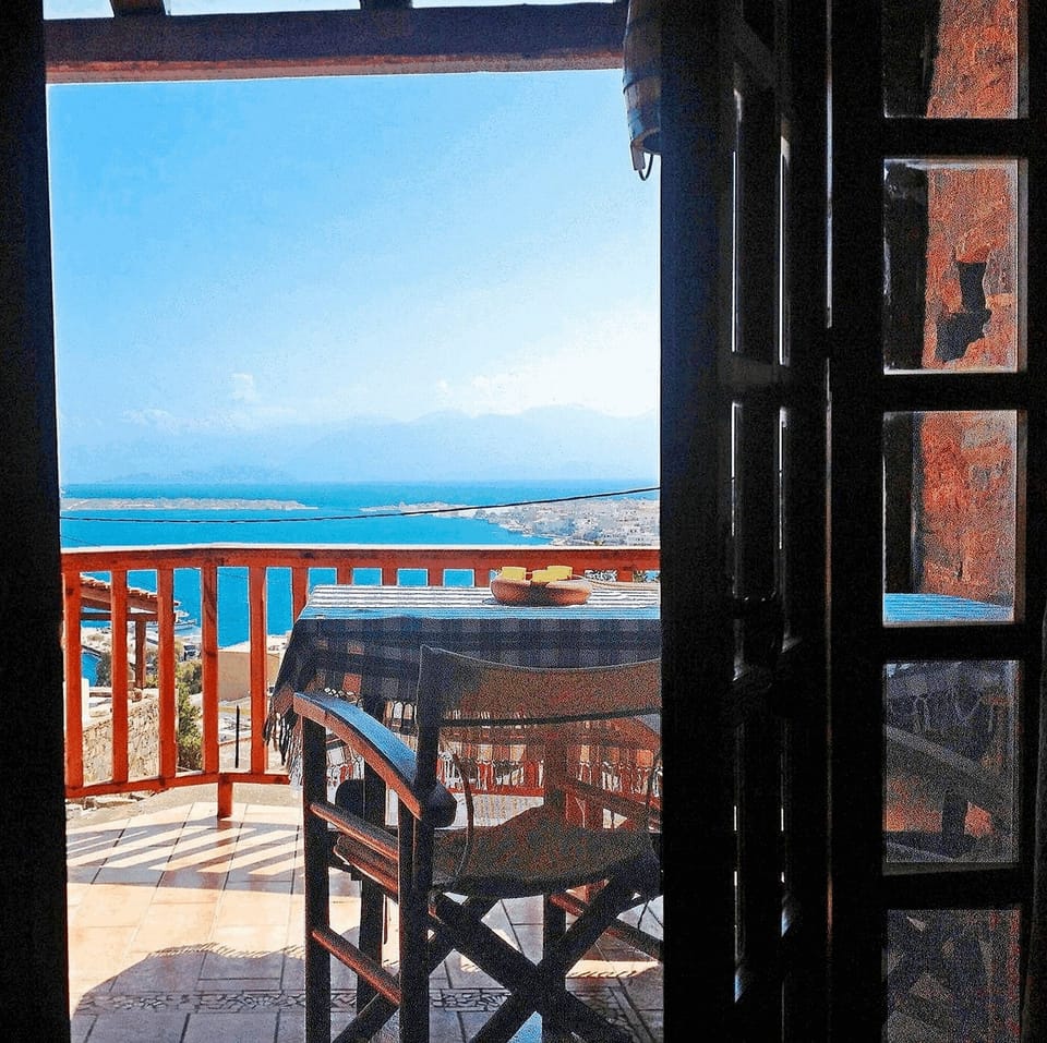 Stunning sea views from your balcony! 