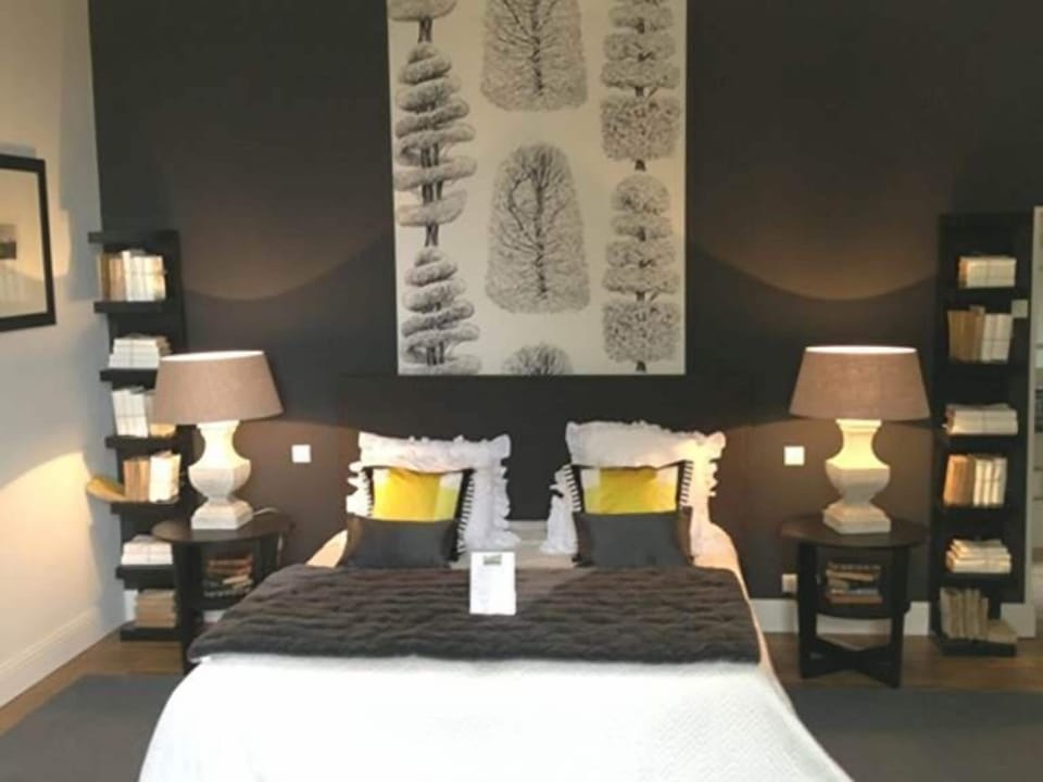 Double Room (Jacinthe) | Individually decorated, individually furnished, desk, soundproofing