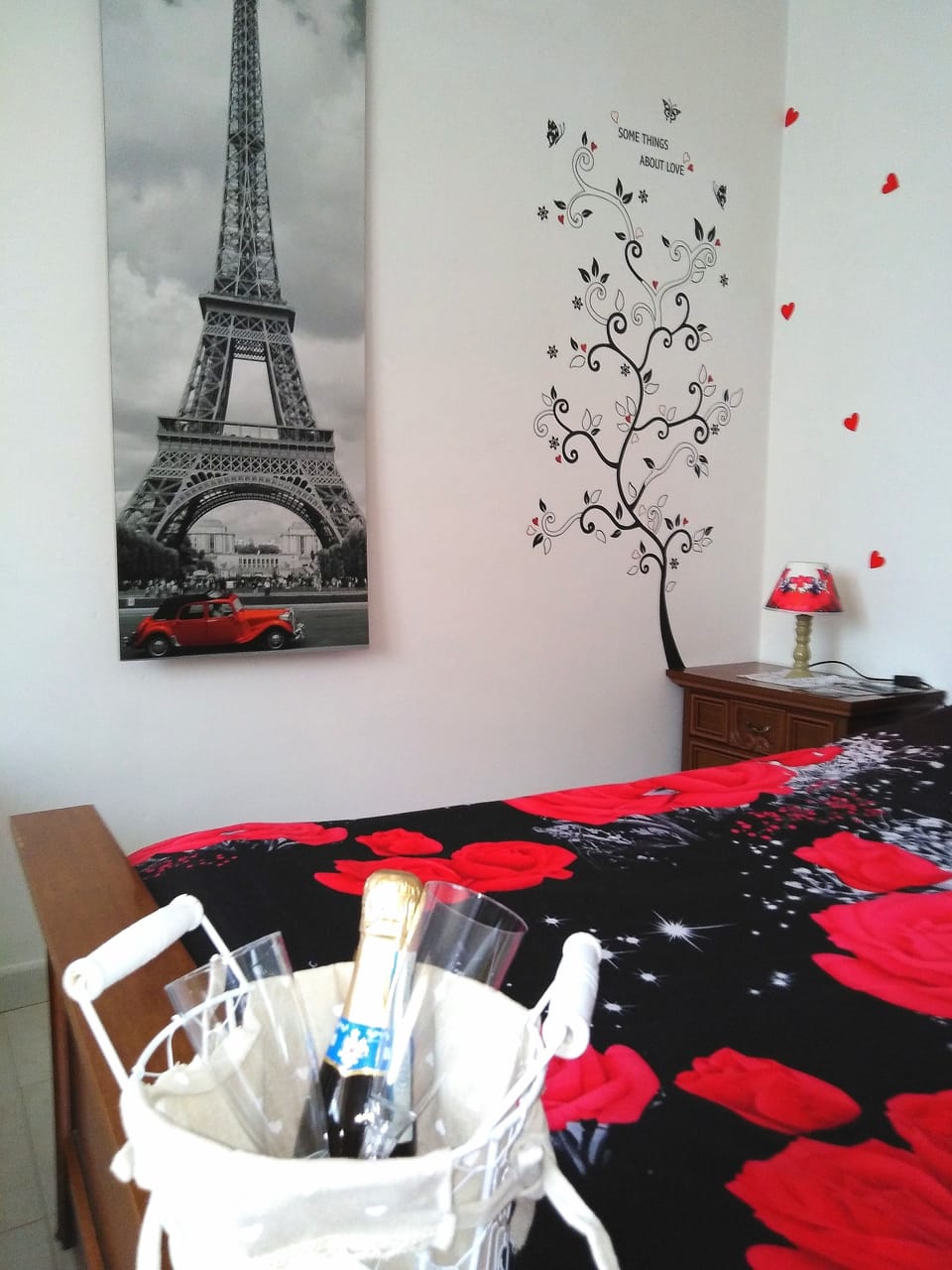 Deluxe Room, Non Smoking, Private Bathroom | 1 bedroom, individually decorated, individually furnished, desk
