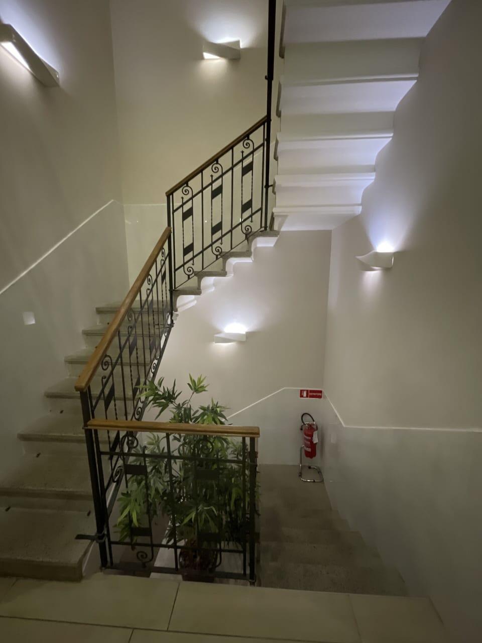 Handrails in stairways