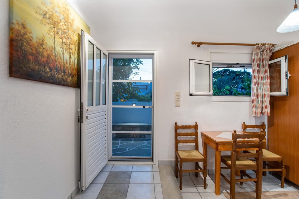 Shared living room outside your room You can enjoy your coffee and drink.