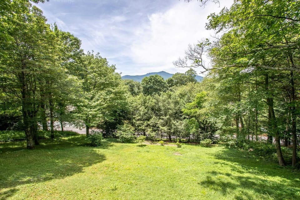 Enjoy the Spacious Yard with Beautiful Views