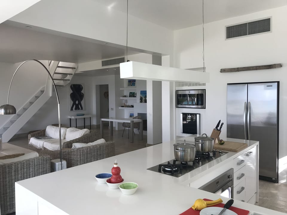 Beautiful modern kitchen with all you need 