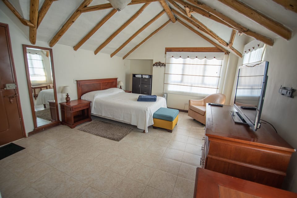 Family Room | Blackout drapes, iron/ironing board, free WiFi, bed sheets