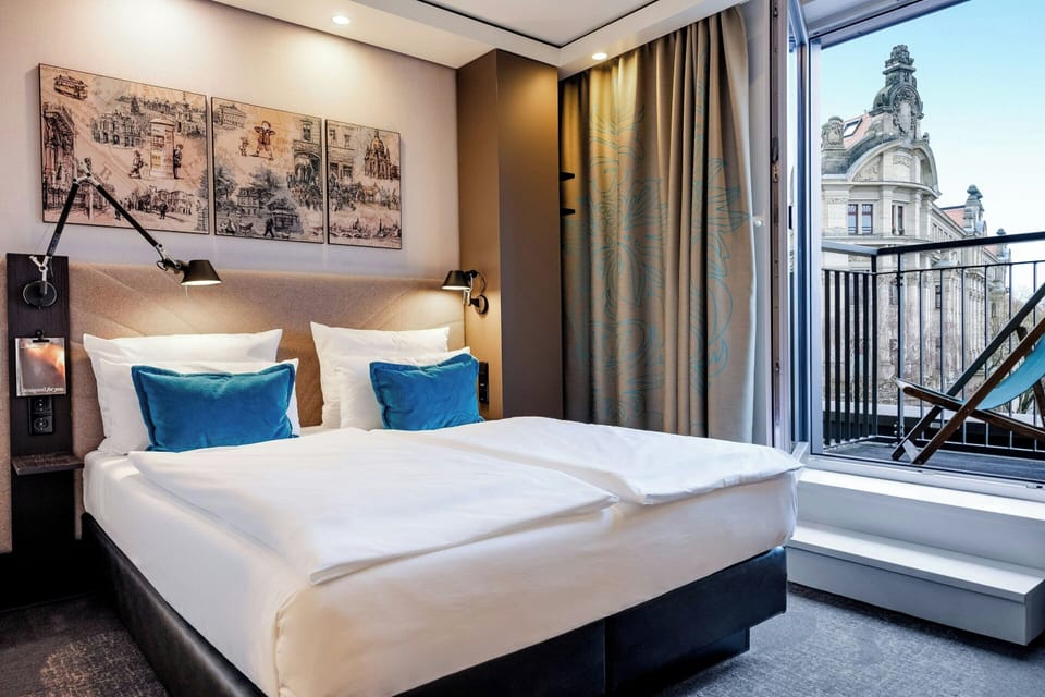 Egyptian cotton sheets, premium bedding, desk, soundproofing