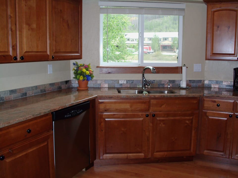 Large kitchen with lots of light.