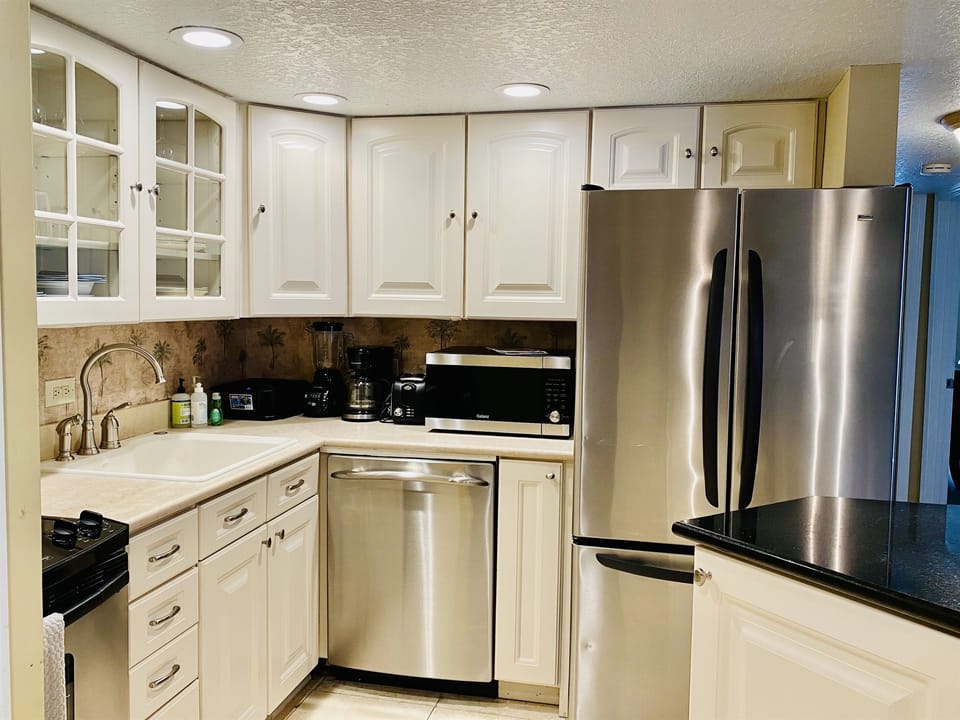 Full Size Kitchen Ready for Meals