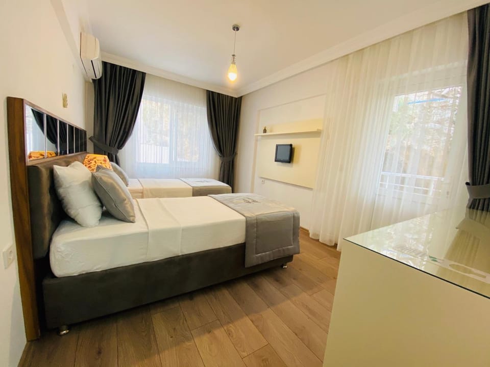 Soundproofing, WiFi (free), bed sheets