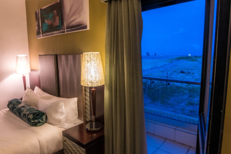 Room, 1 Queen Bed | View from room