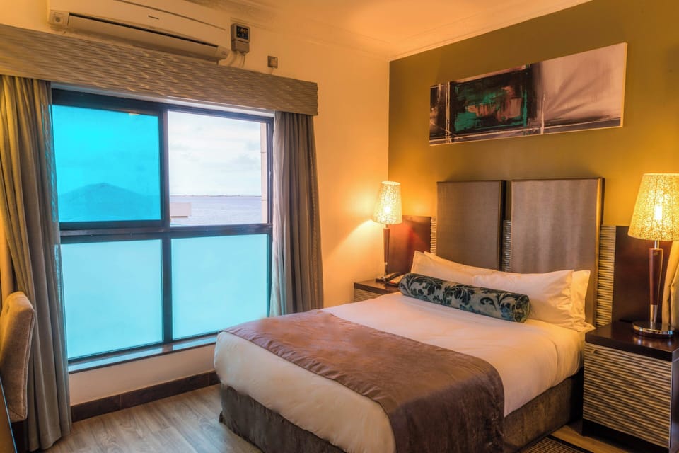 Minibar, in-room safe, desk, soundproofing