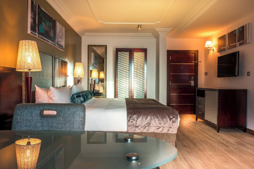 Minibar, in-room safe, desk, soundproofing