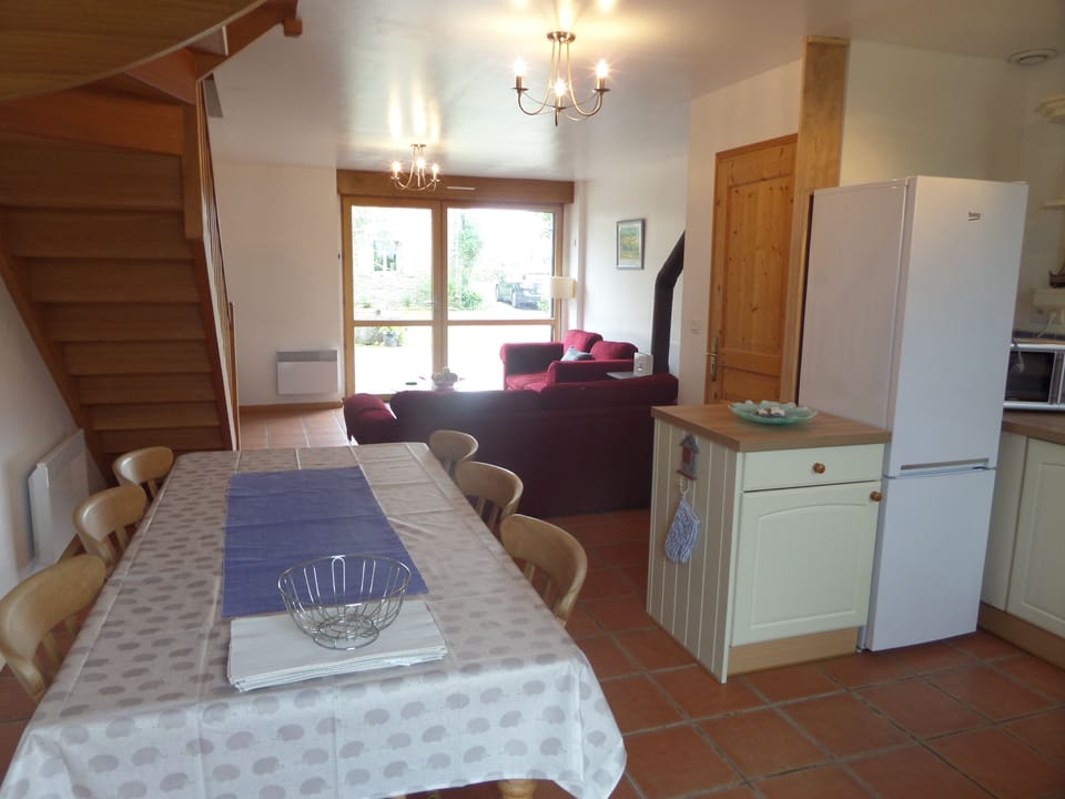 Belon - dining area