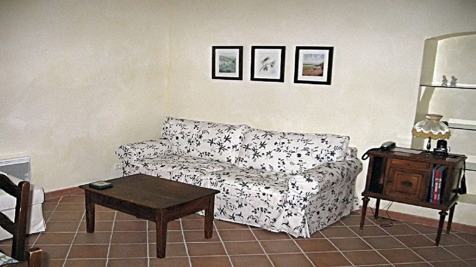 Sofa that Converts to Bed with brand New 8 inch Memory Foam Mattress!