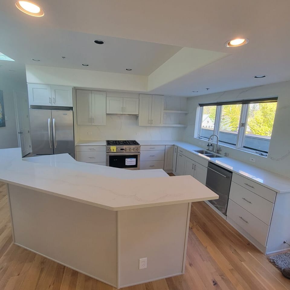 Open space to easily cook and entertain at the same time!