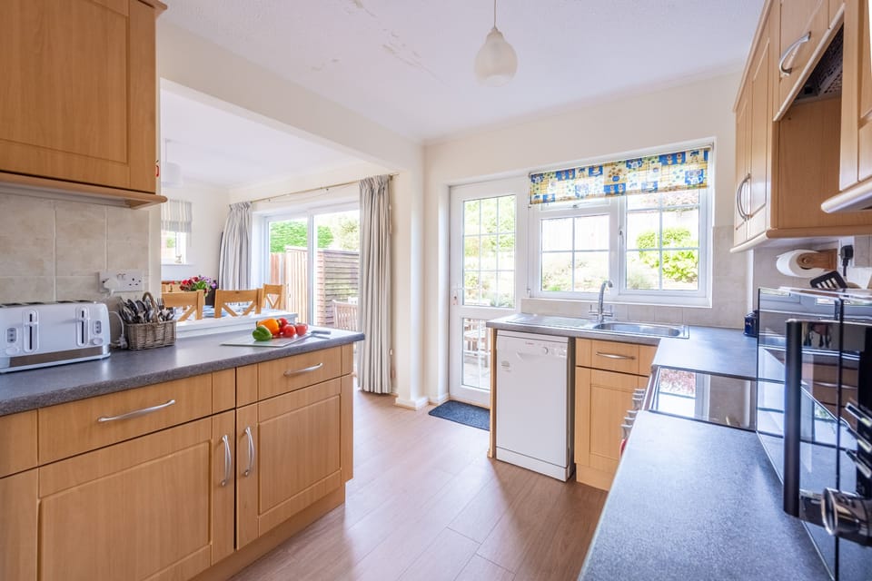 Ground floor: Kitchen with back door which leads into the garden
