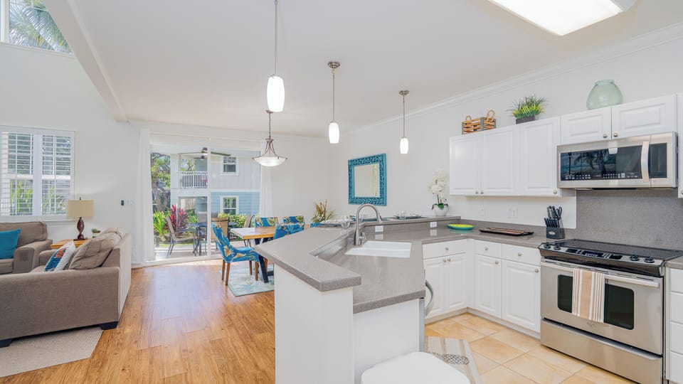 Fully equipped kitchen for all your cooking and baking needs. 