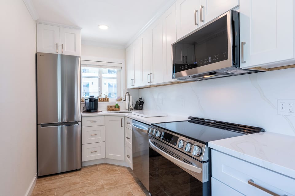 Kitchen remodel completed March, 2025 all new appliances including a dishwasher!