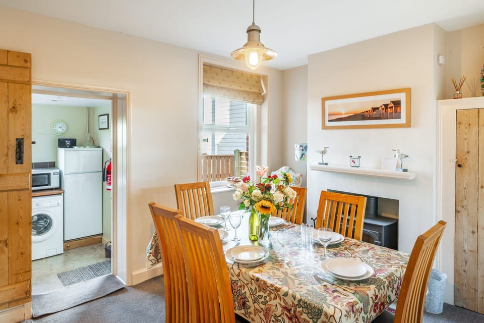 Ground floor: Dining room