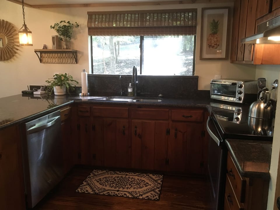 Kitchen - new appliances