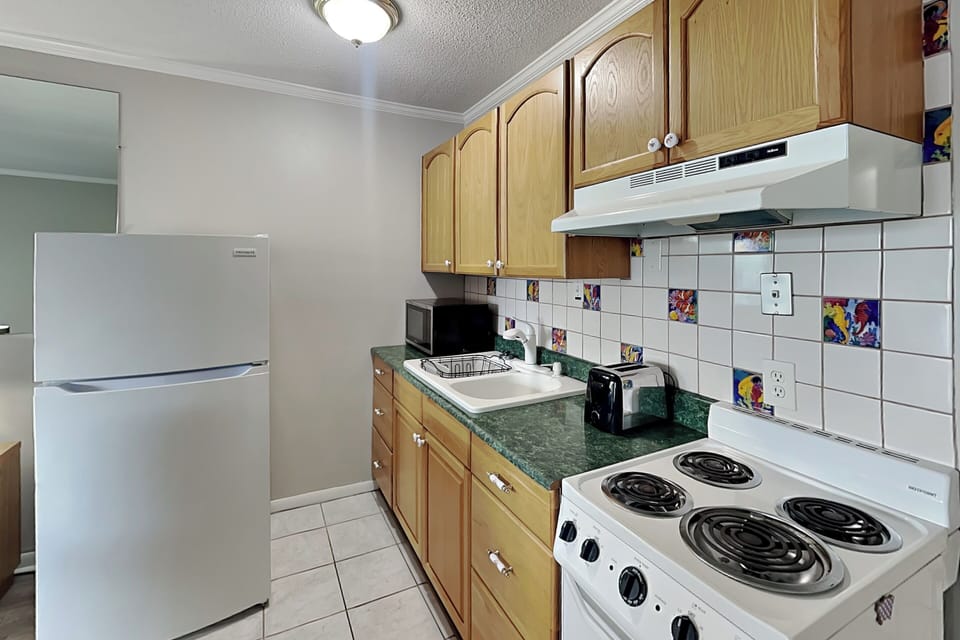 Full Kitchen
