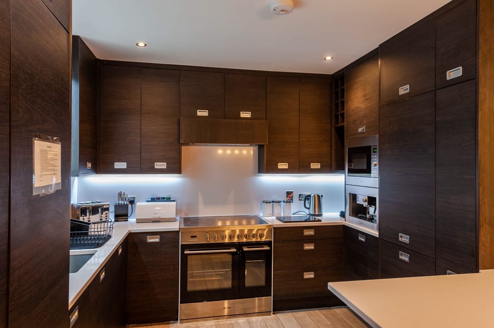 Brand new fitted kitchen 