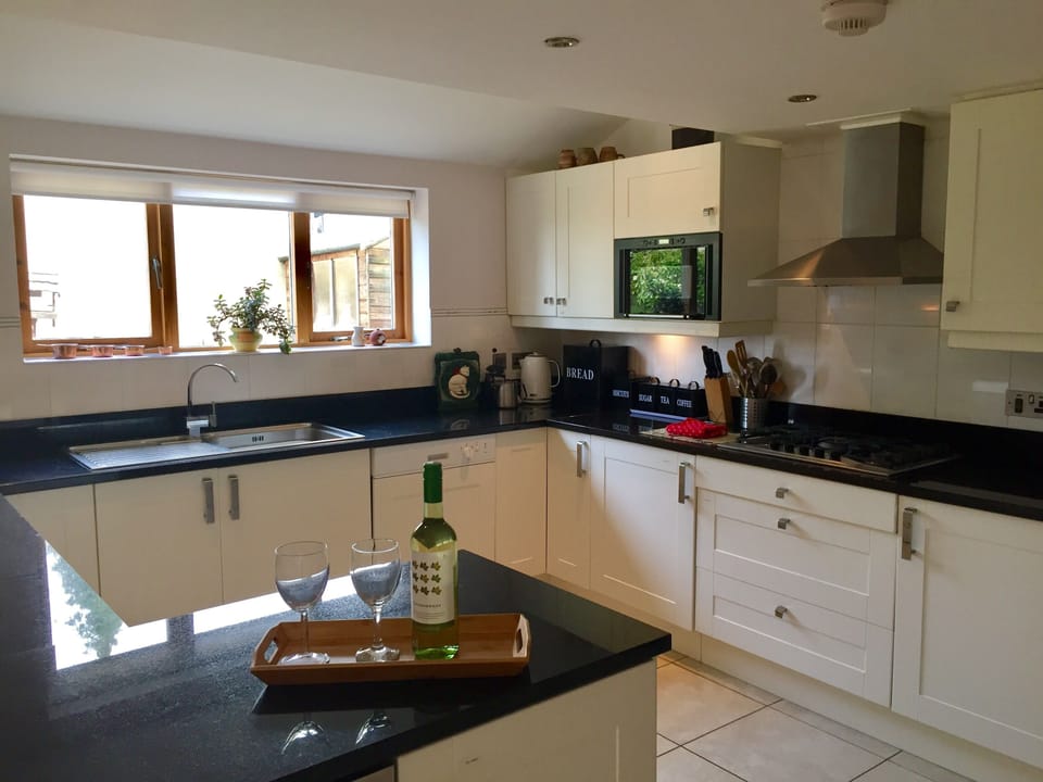 Well equipped kitchen