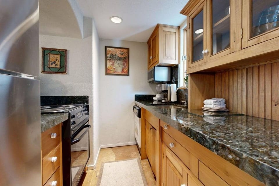 Fully-equipped Kitchen