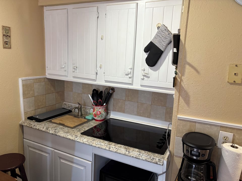 Kitchen stove cook top and coffee pot