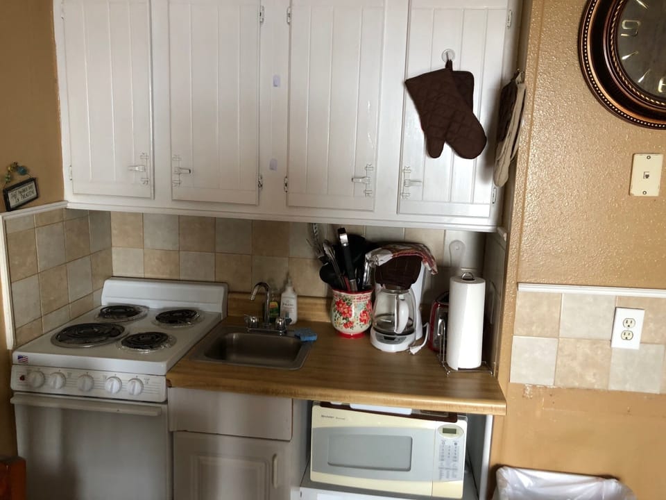 Kitchen area