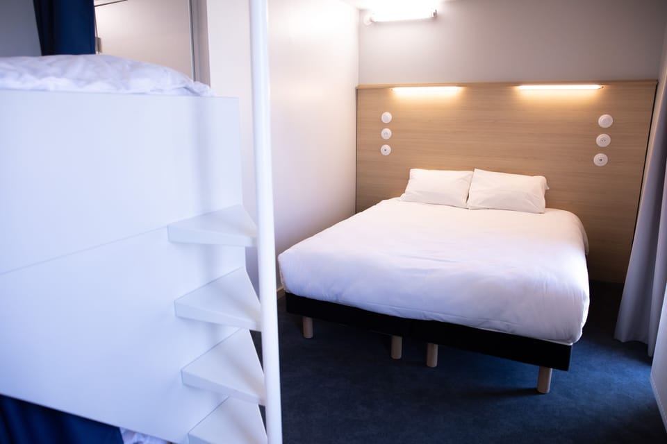 Soundproofing, free WiFi, wheelchair access