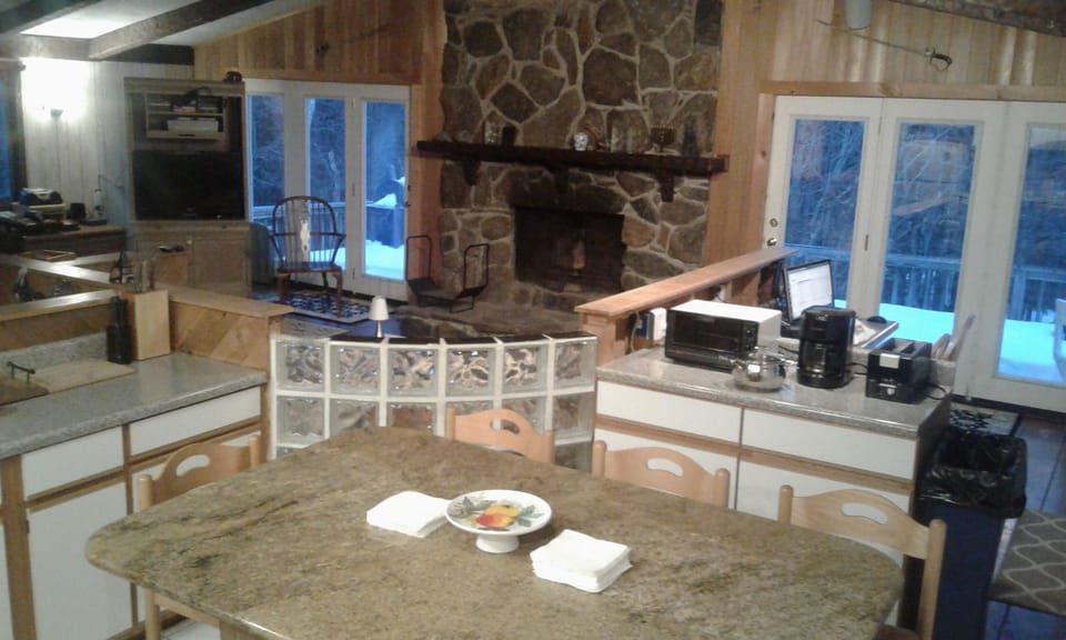 Romantic and large, best open air feeling & fireplace  of any Mount Snow rental