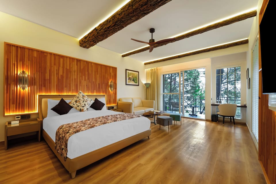 Premium Room | Premium bedding, minibar, in-room safe, individually decorated