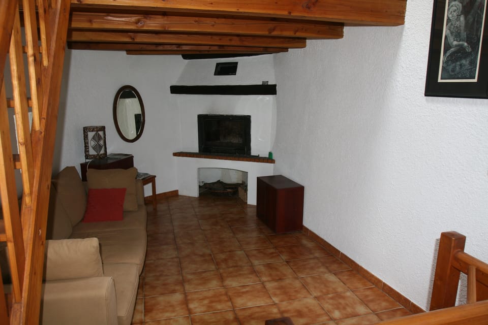 Thyme living room (2)