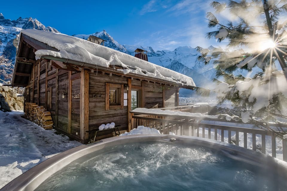 Hot tub in idyllic setting