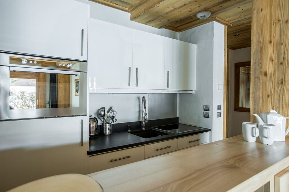 Well equipped kitchen