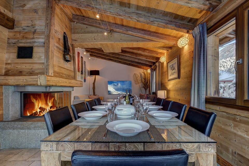 Dining table seating 10 people