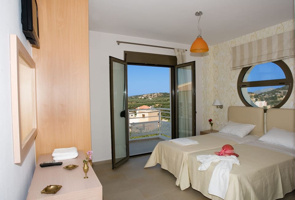 1st floor bedroom 2