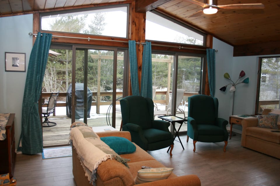 Duel sliders to an inviting deck