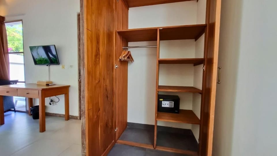 Cupboard & Safety Box 