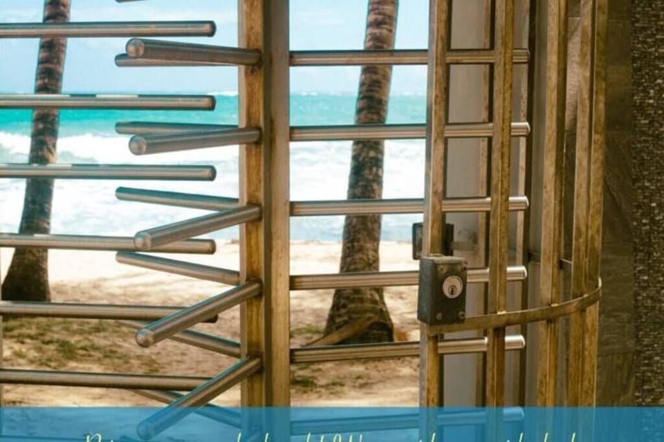 Second Gate to Beach