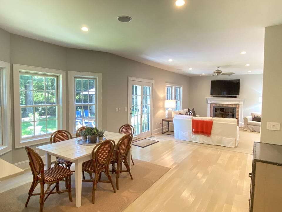 Casual dining Area, back yard, family room.
