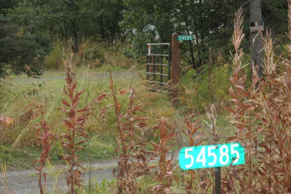 Through the gate and you are here!
