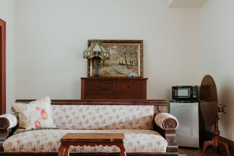 Atchafalaya Room sitting area - 2nd floor