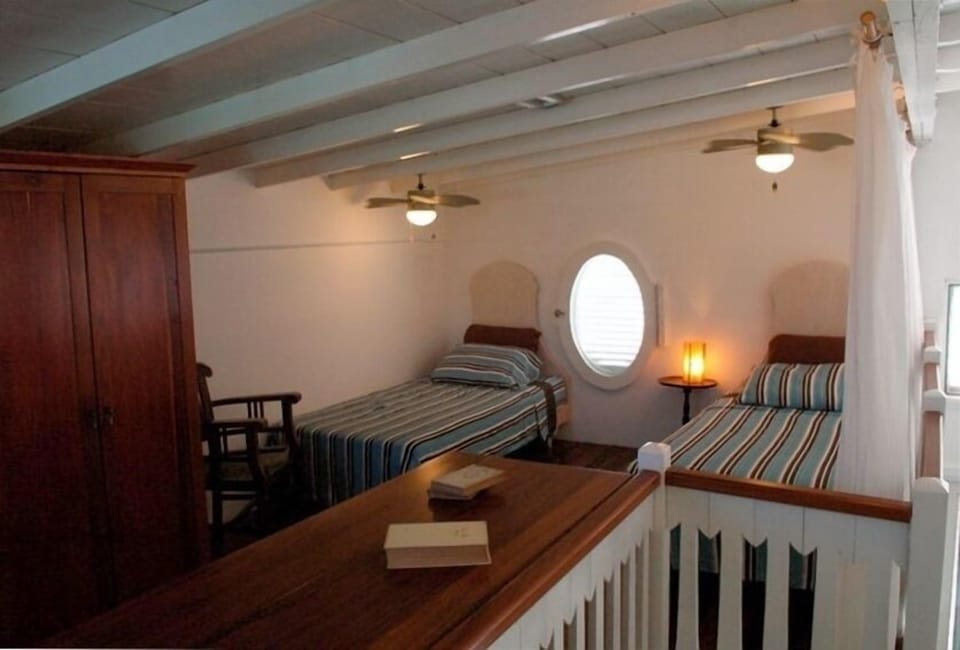 Second bedroom Mezzanine