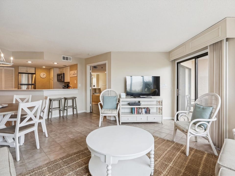 Living Room and Kitchen at 2317 Villamare